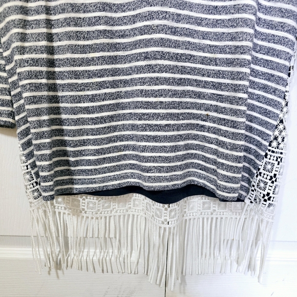 NEW! ERIN LONDON Women's Size Medium Blue & Cream Striped Lined Fringe Tunic - Picture 2 of 3
